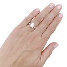 Bague solitaire en or blanc et diamants - Castafiore