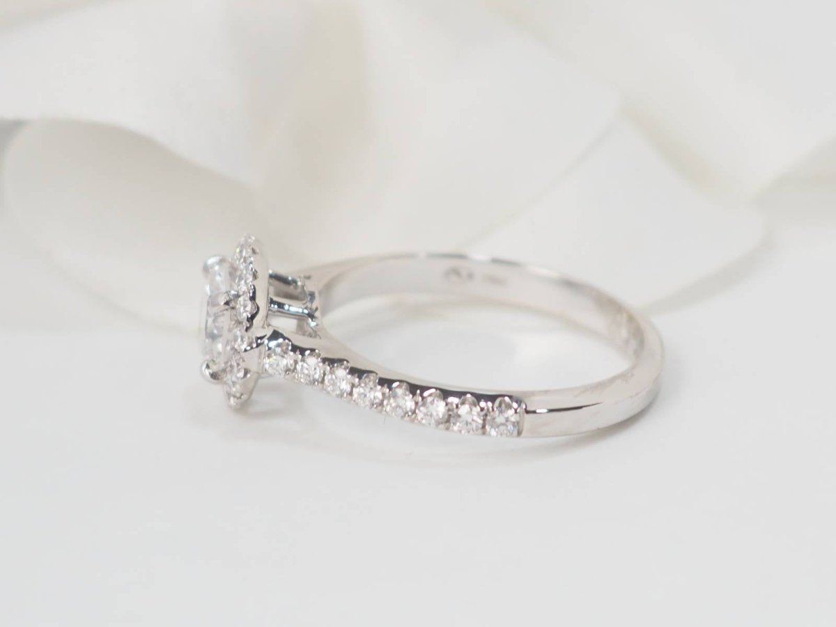 Bague Solitaire en or blanc et diamants - Castafiore