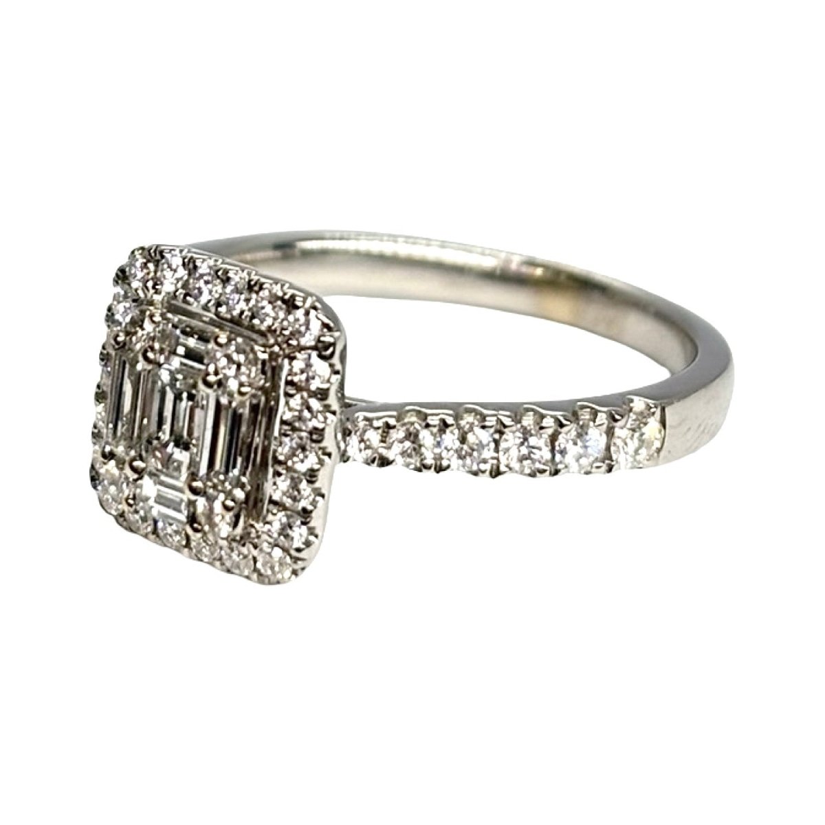 Bague Solitaire en or blanc et diamants - Castafiore