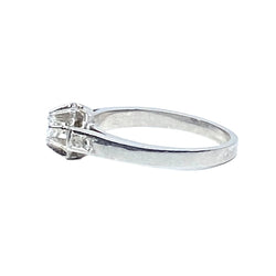 Bague Solitaire en or blanc et diamants - Castafiore
