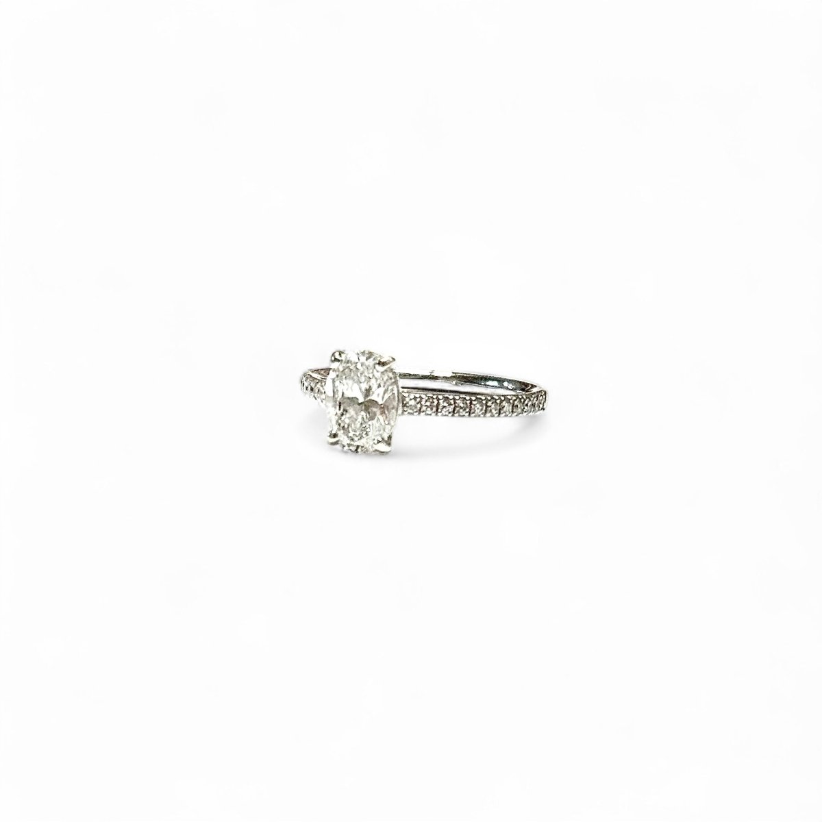 Bague Solitaire en or blanc et diamants - Castafiore
