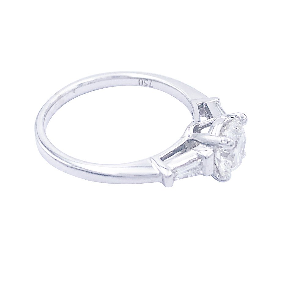 Bague Solitaire en or blanc et diamants - Castafiore