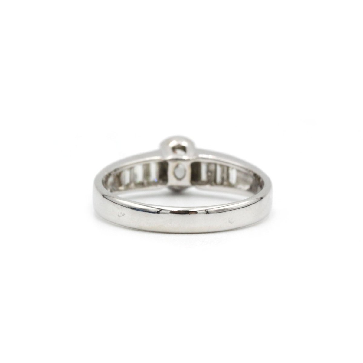 Bague Solitaire en or blanc et diamants - Castafiore