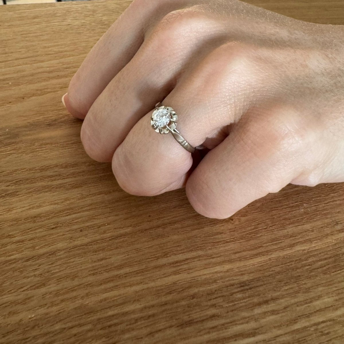 Bague Solitaire en or blanc et diamants - Castafiore