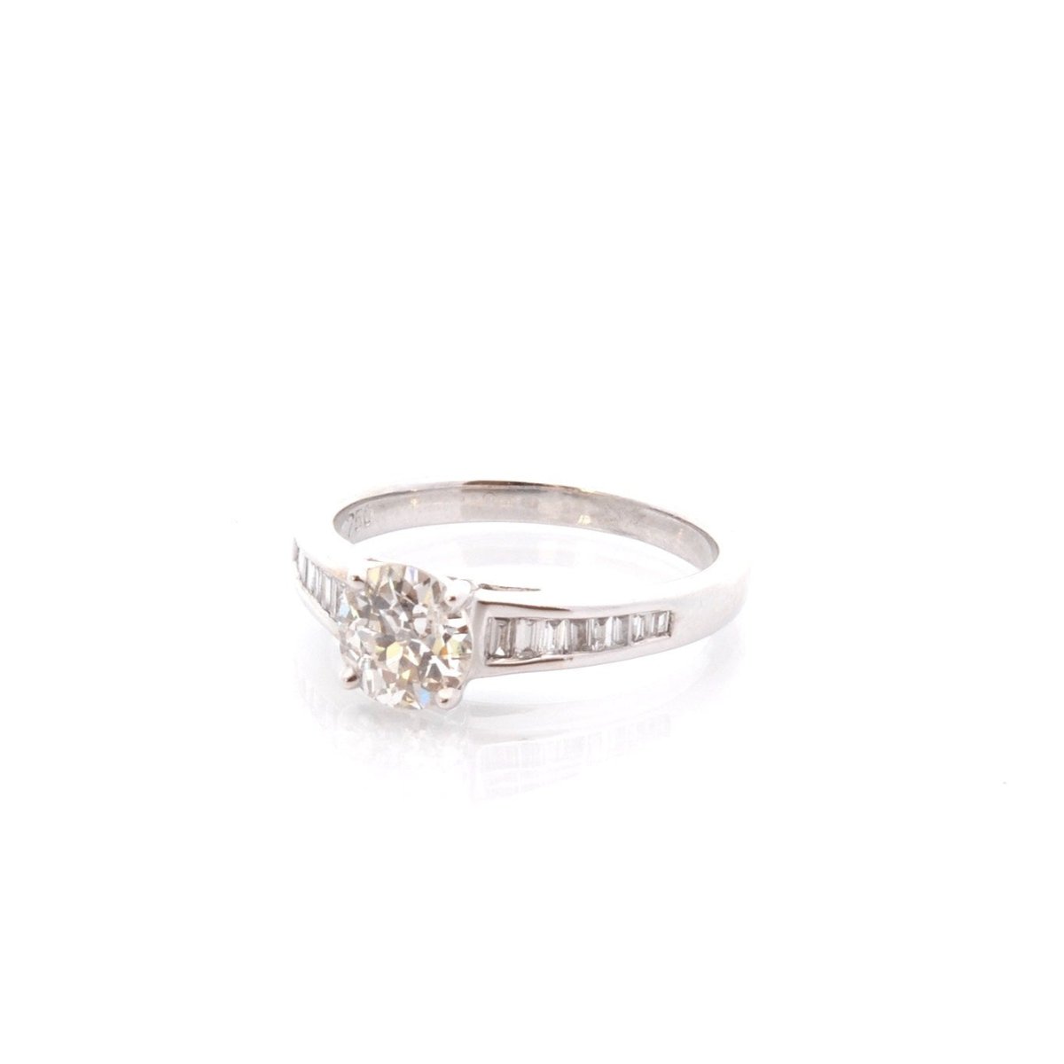 Bague Solitaire en or blanc et diamants - Castafiore