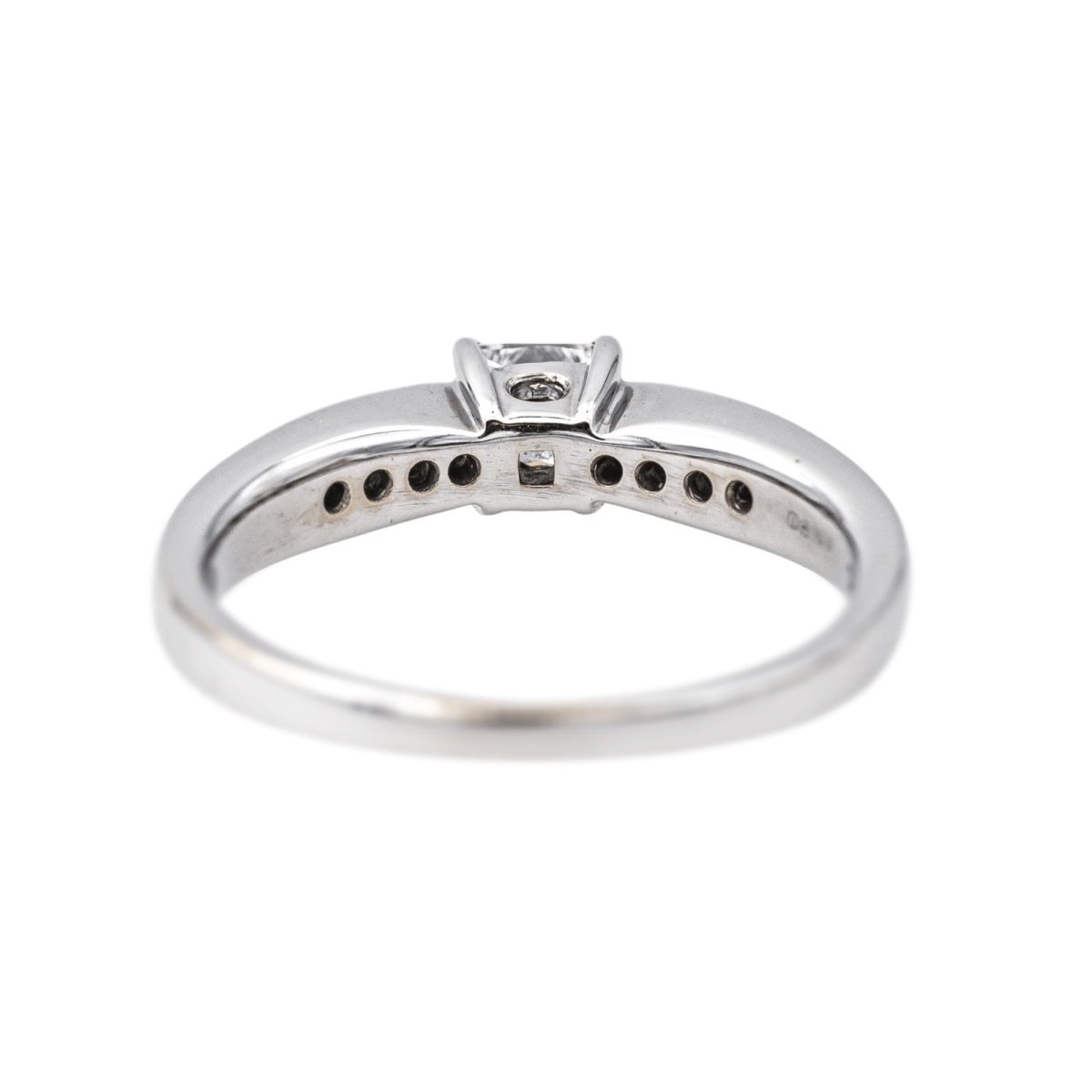 Bague Solitaire en or blanc et diamants - Castafiore