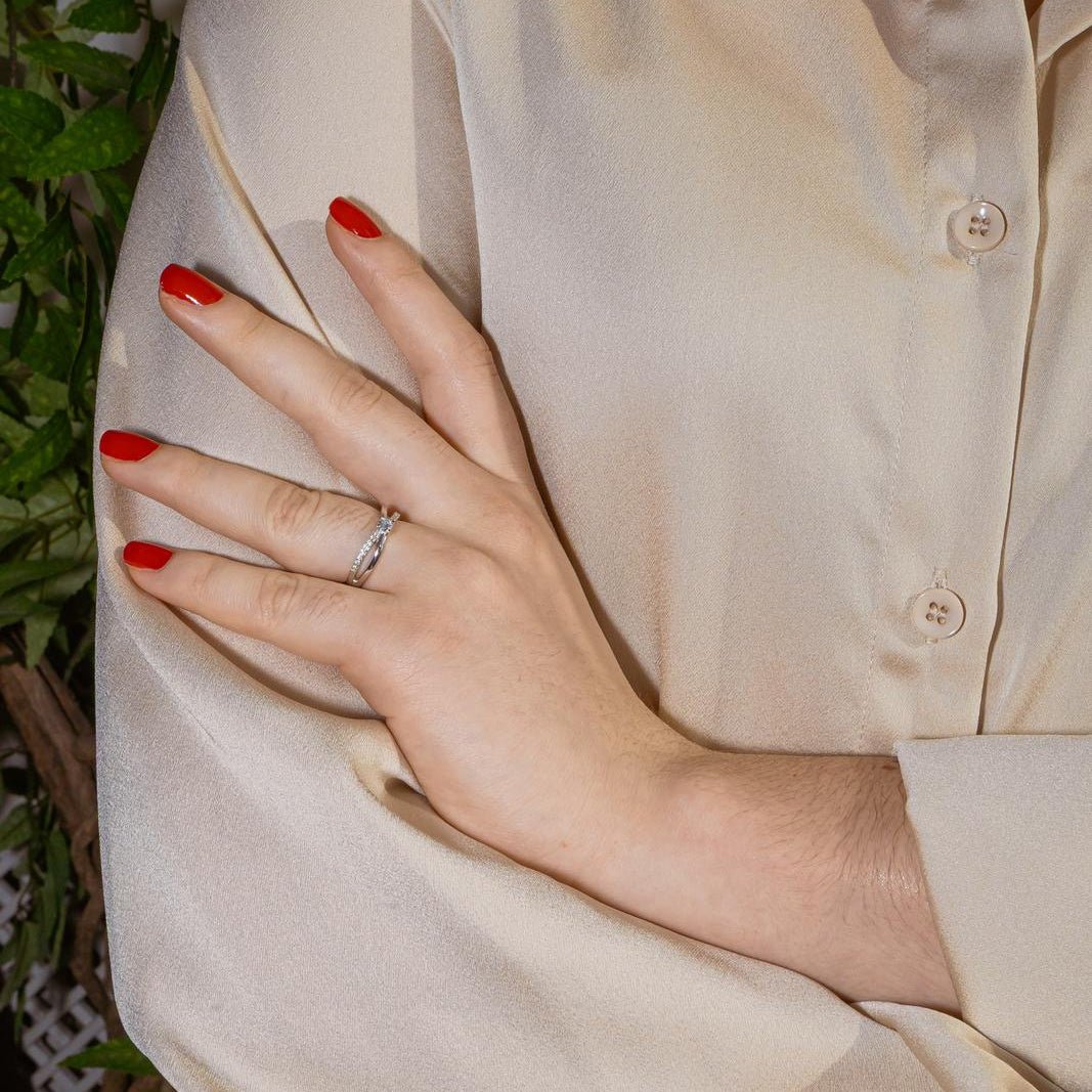 Bague Solitaire en or blanc et diamants - Castafiore