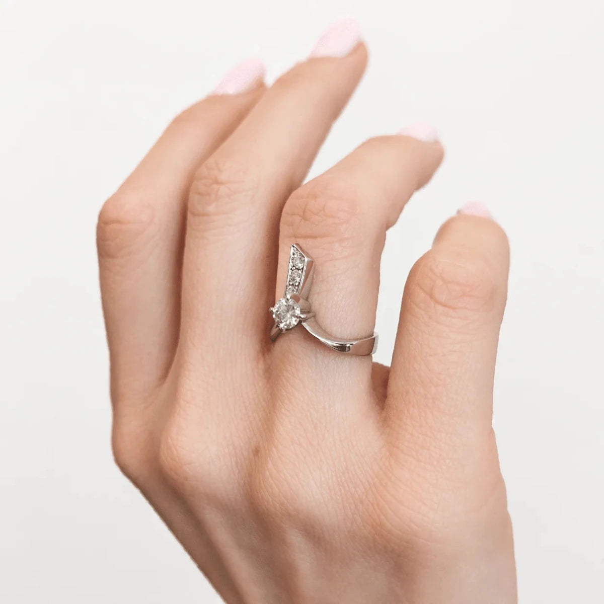 Bague Solitaire en or blanc et diamants - Castafiore