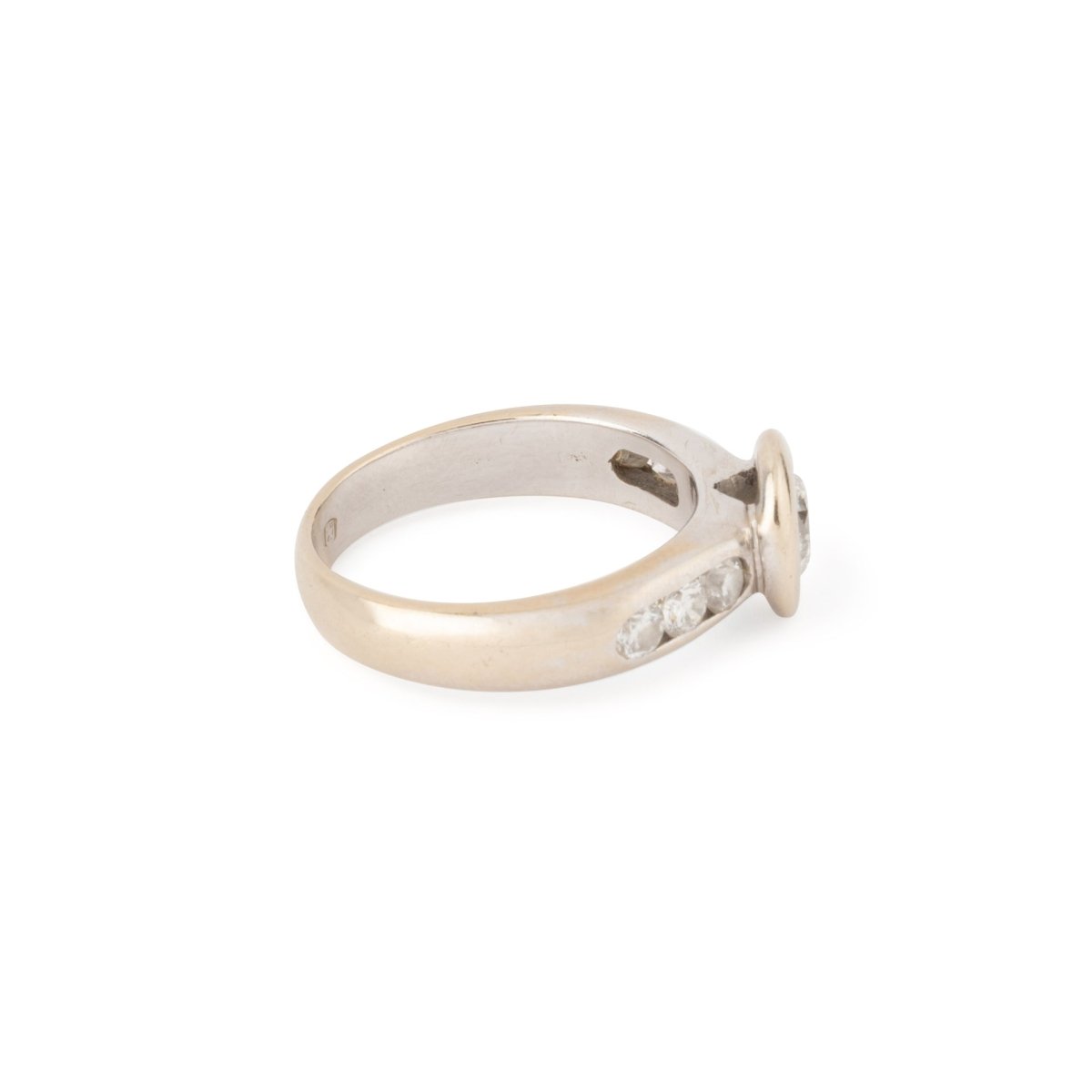 Bague Solitaire en or blanc et diamants - Castafiore