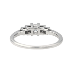 Bague Solitaire en or blanc et diamants - Castafiore