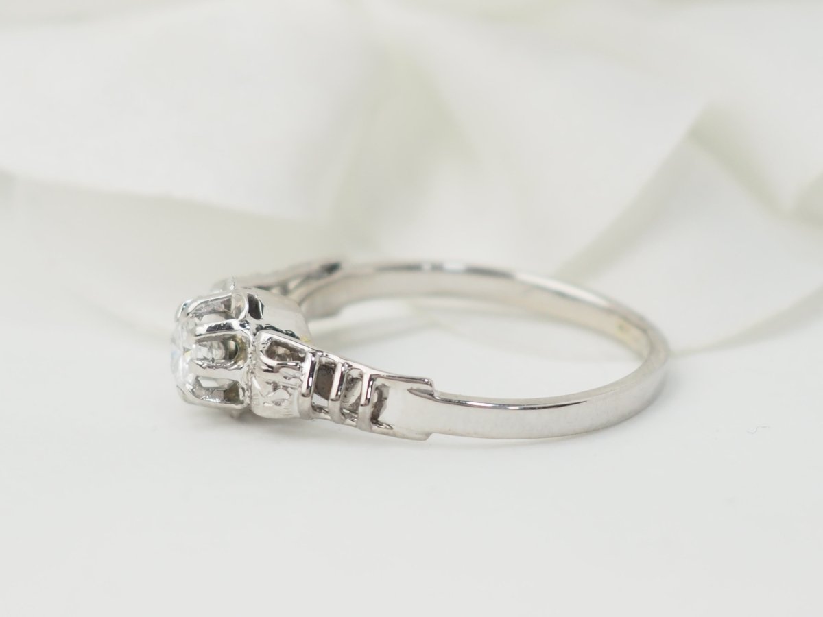 Bague solitaire en or blanc et platine, diamant 0,23ct - Castafiore