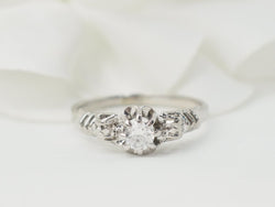 Bague solitaire en or blanc et platine, diamant 0,23ct - Castafiore