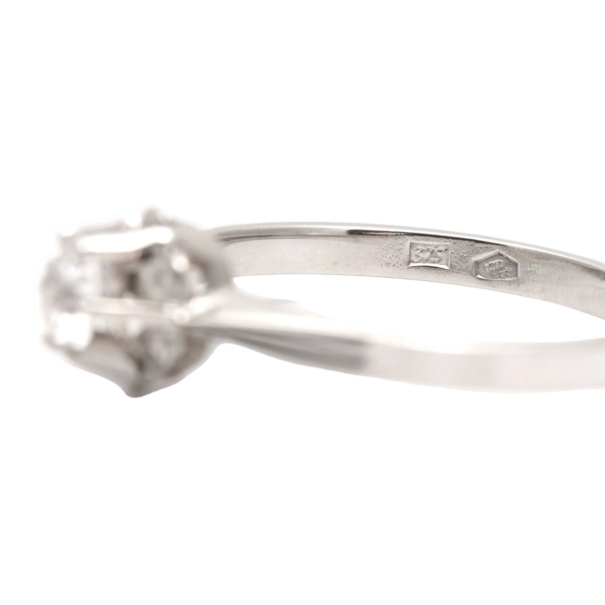 Bague Solitaire en or blanc et saphir - Castafiore