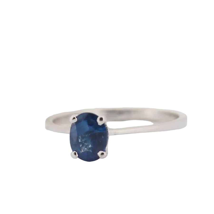 Bague solitaire en or blanc et saphir ovale - Castafiore