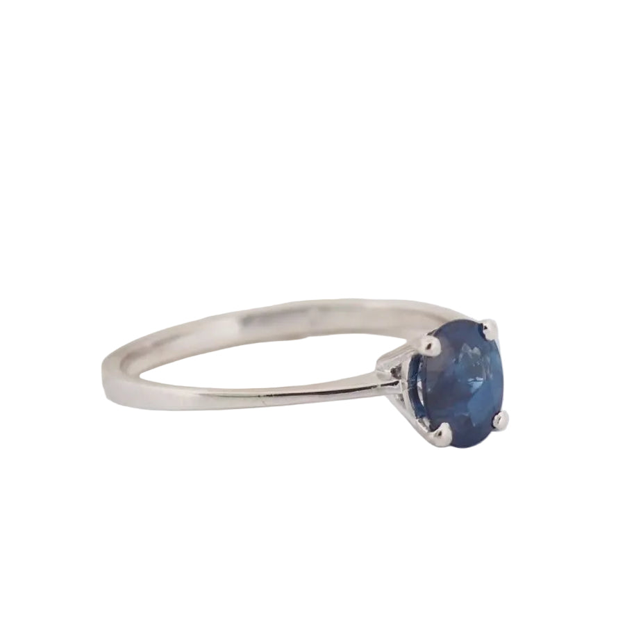 Bague solitaire en or blanc et saphir ovale - Castafiore