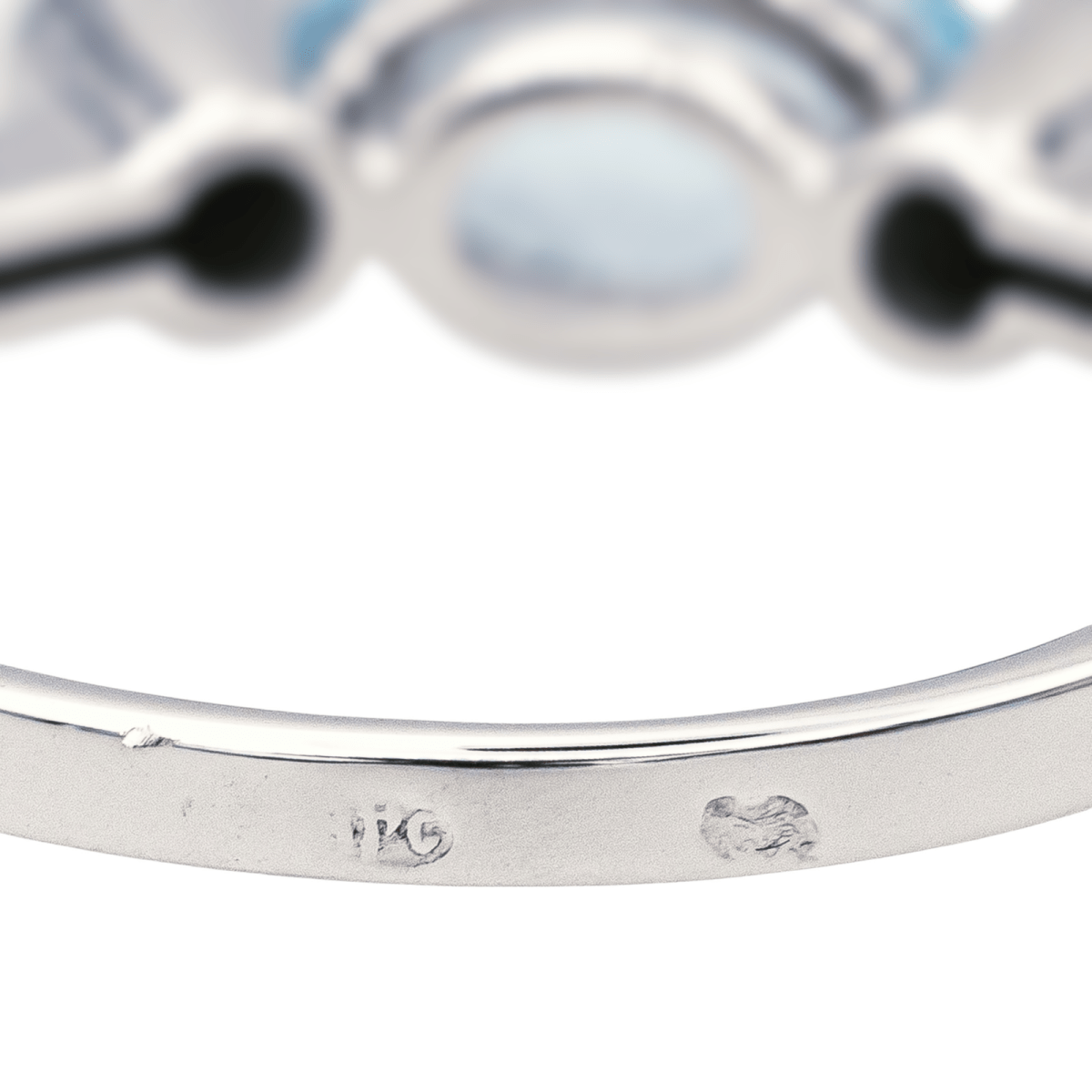 Bague Solitaire en or blanc et topaze - Castafiore