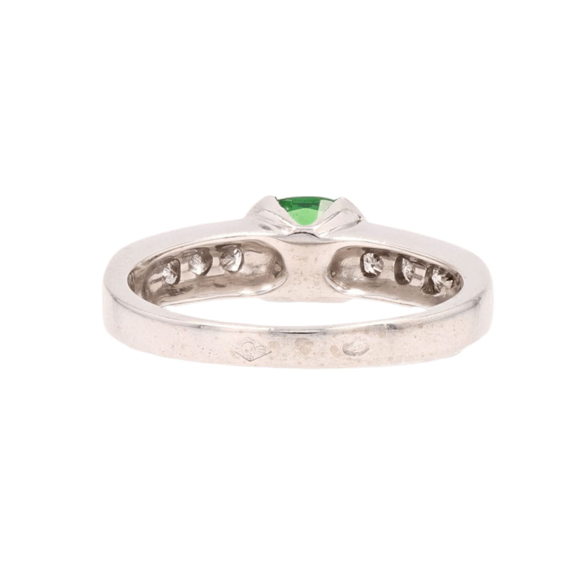 Bague Solitaire en or blanc, grenat et diamants - Castafiore