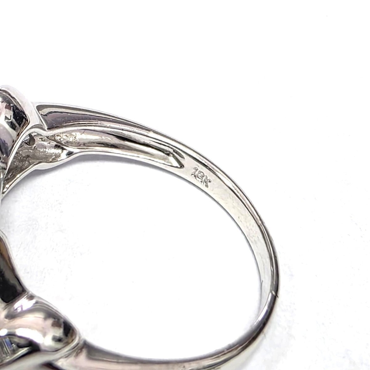 Bague Solitaire en or blanc, perle et diamants - Castafiore