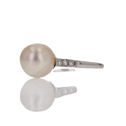 Bague Solitaire en or blanc, perle et diamants - Castafiore