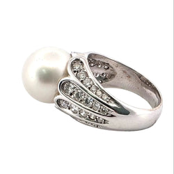 Bague Solitaire en or blanc, perle et diamants - Castafiore