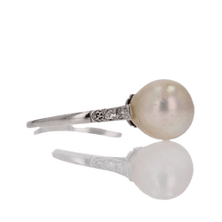 Bague Solitaire en or blanc, perle et diamants - Castafiore