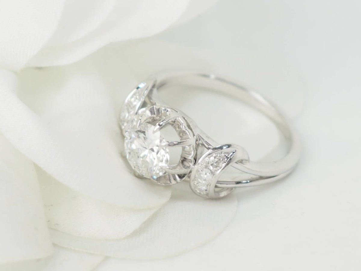 Bague solitaire en or blanc platine et diamant 1,20ct - Castafiore