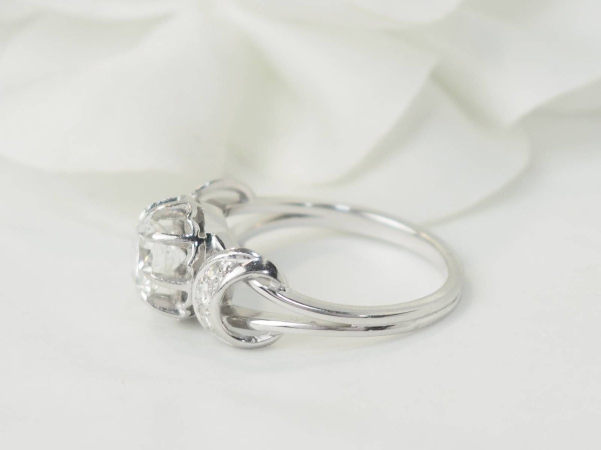 Bague solitaire en or blanc platine et diamant 1,20ct - Castafiore