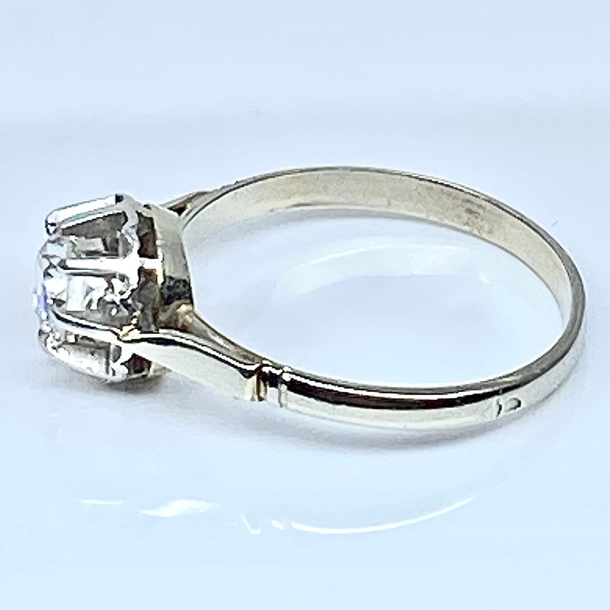 Bague Solitaire en or blanc, platine et diamant - Castafiore