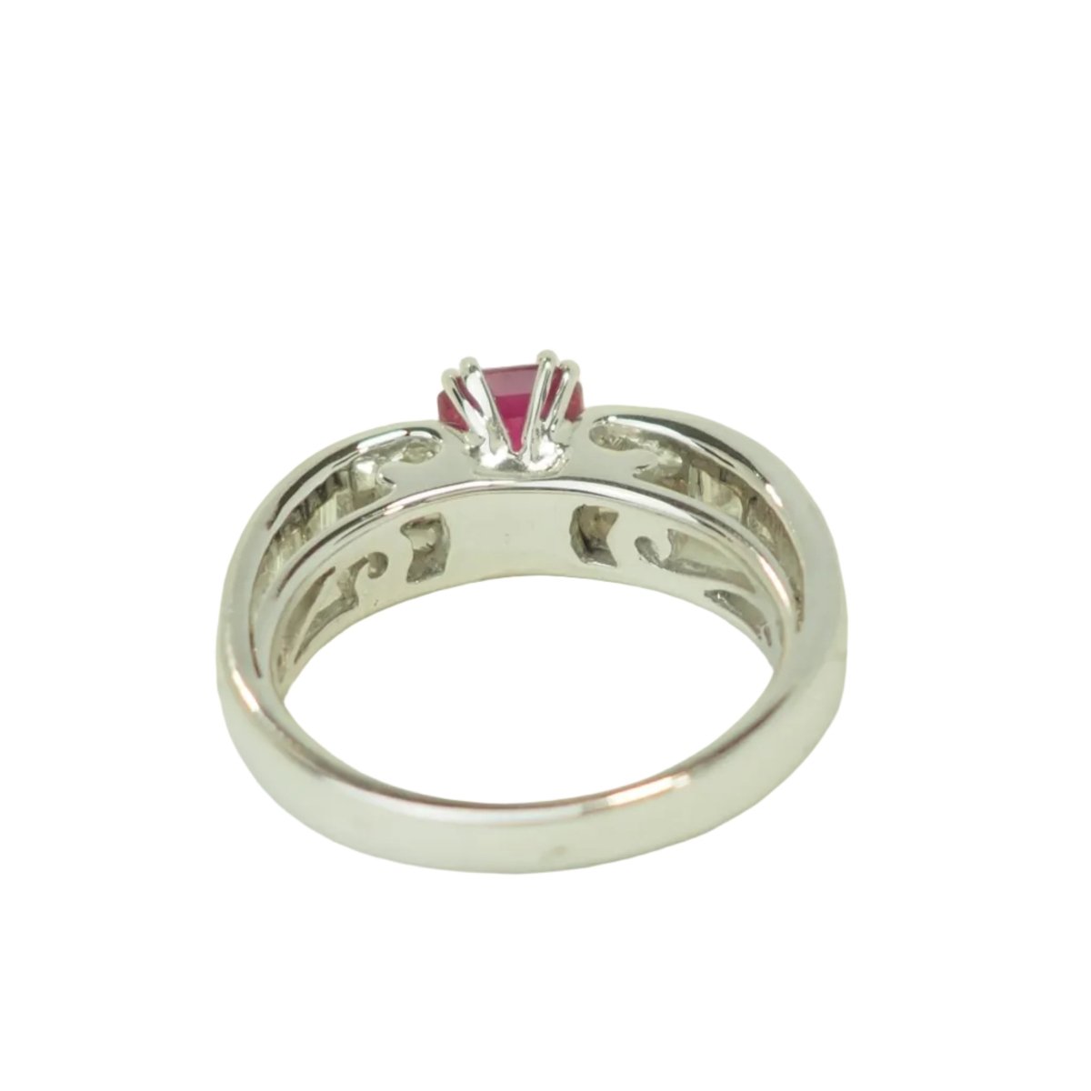 Bague Solitaire en or blanc, rubis et diamants - Castafiore