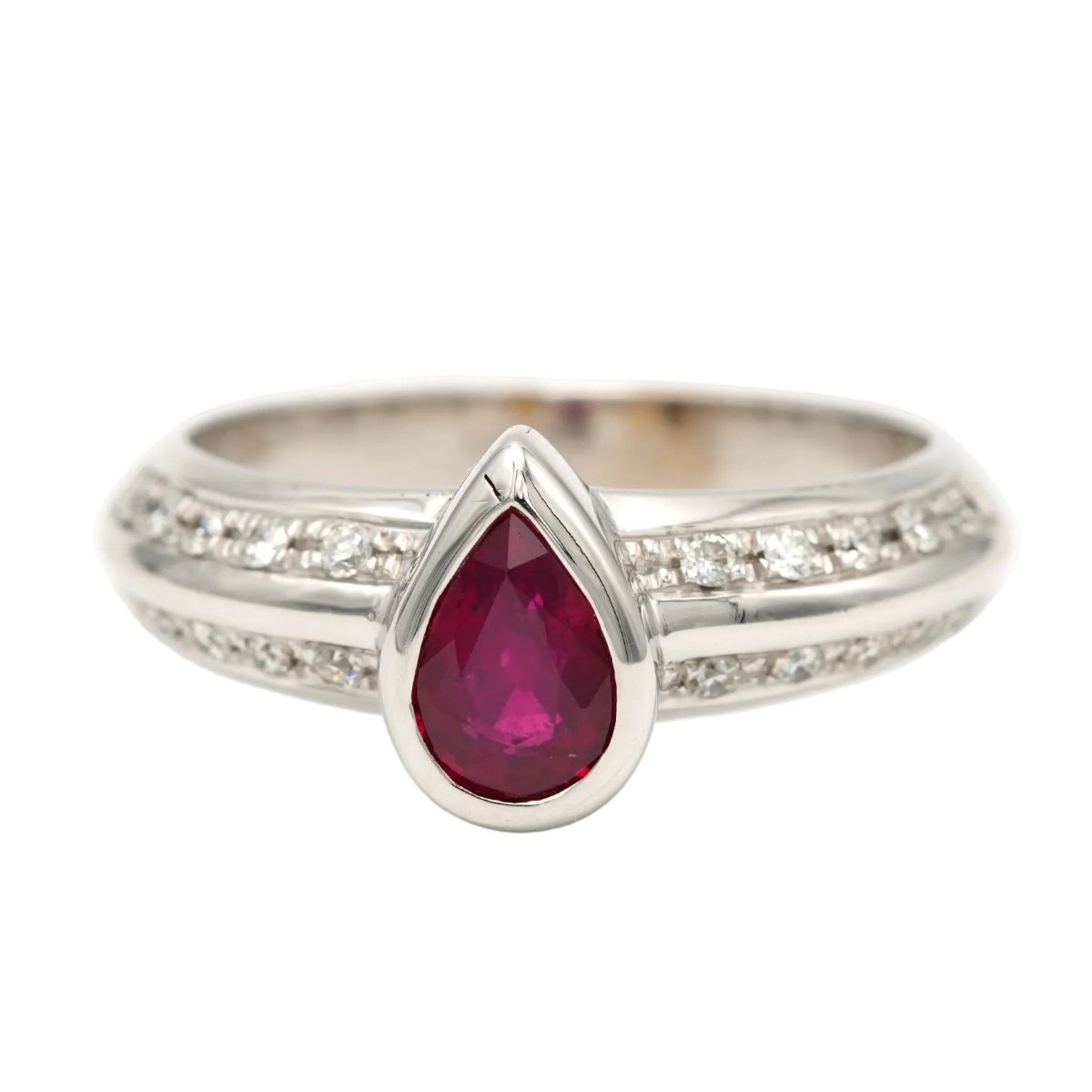 Bague Solitaire en or blanc, rubis et diamants - Castafiore
