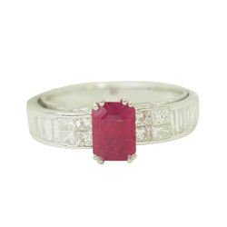 Bague Solitaire en or blanc, rubis et diamants - Castafiore