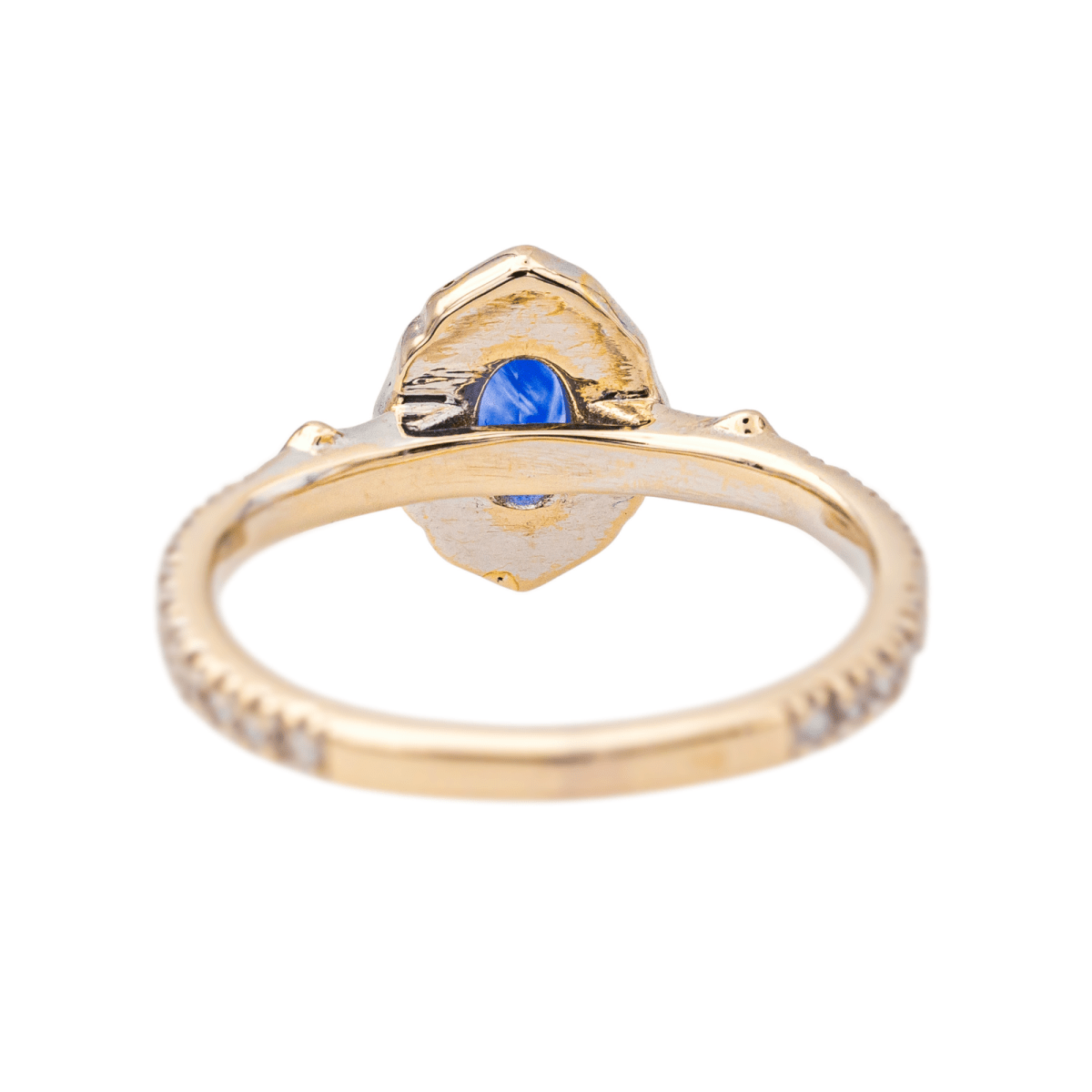 Bague Solitaire en or blanc, saphir et diamants - Castafiore