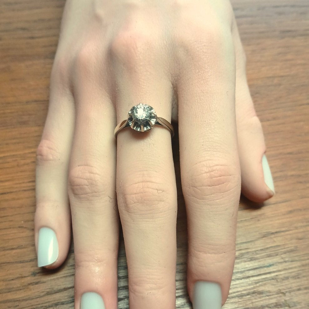 Bague Solitaire en or gris et diamant - Castafiore