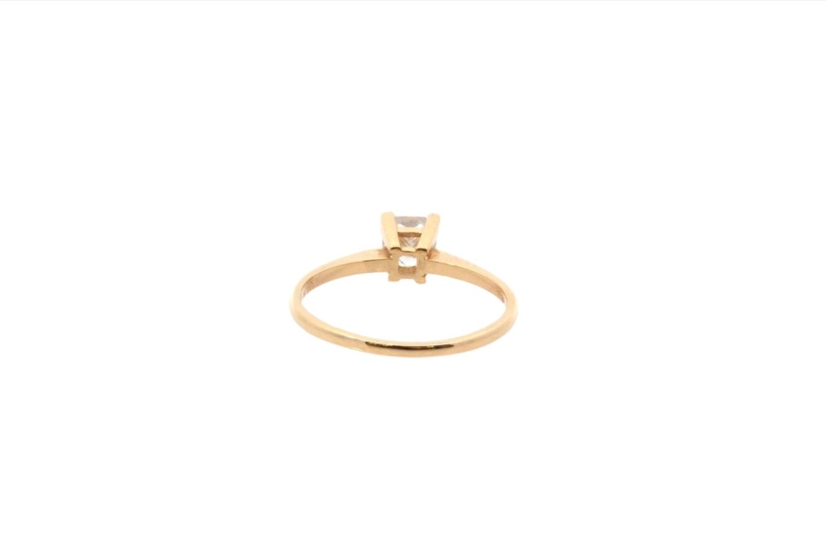 Bague solitaire en or jaune et diamant - Castafiore