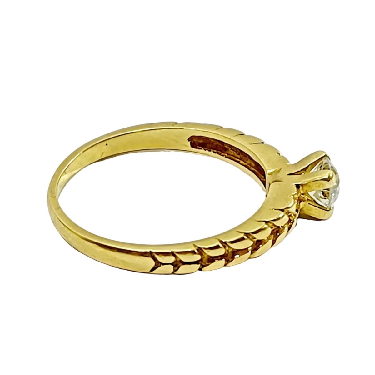 Bague Solitaire en or jaune et diamant - Castafiore
