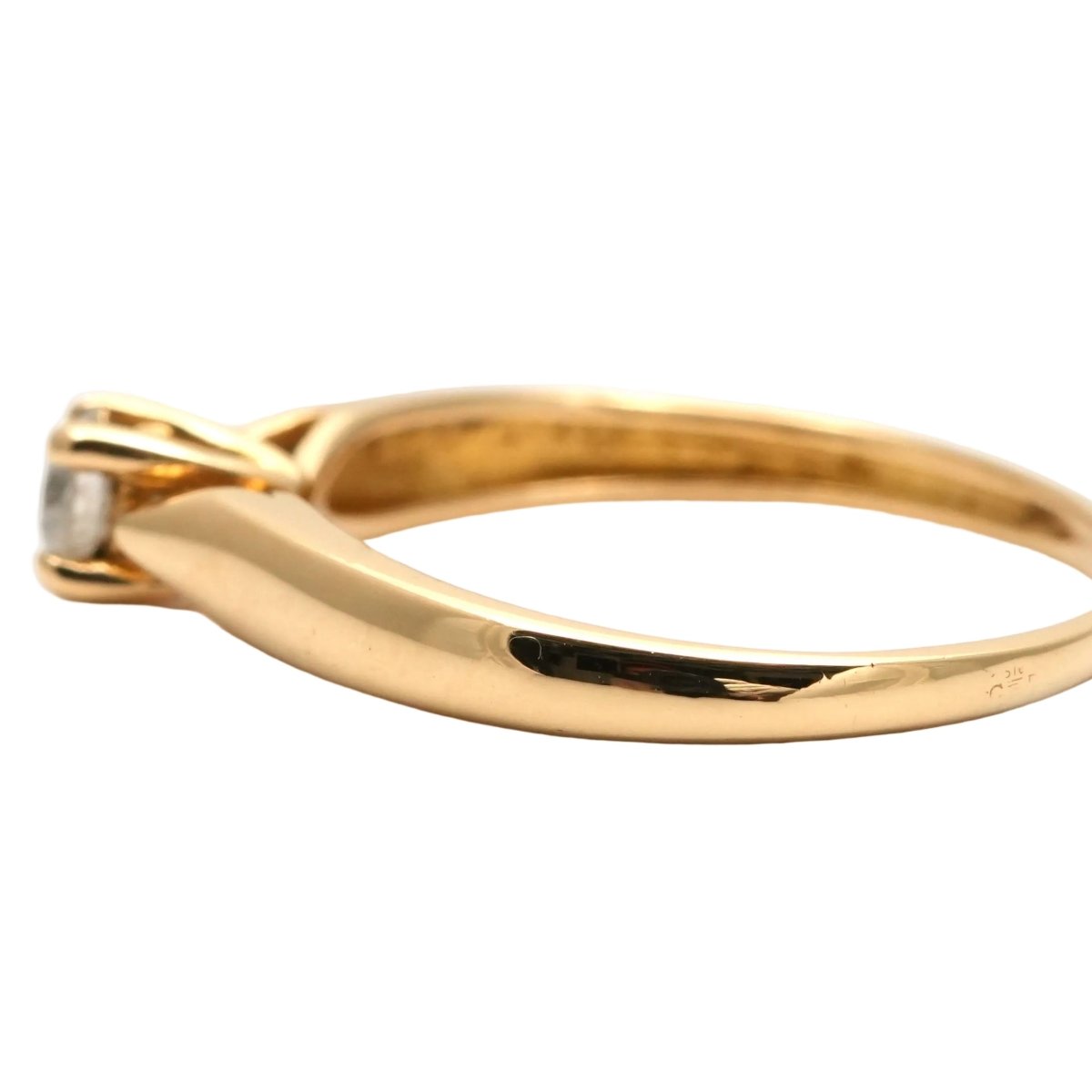 Bague Solitaire en or jaune et diamant - Castafiore