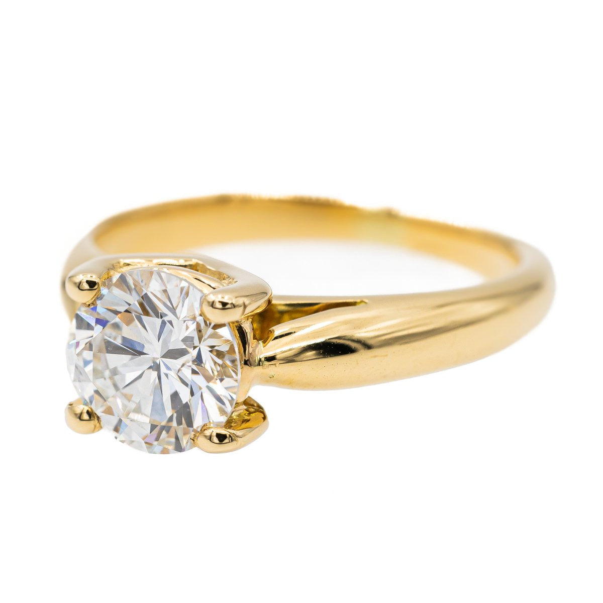Bague solitaire en or jaune et diamant - Castafiore