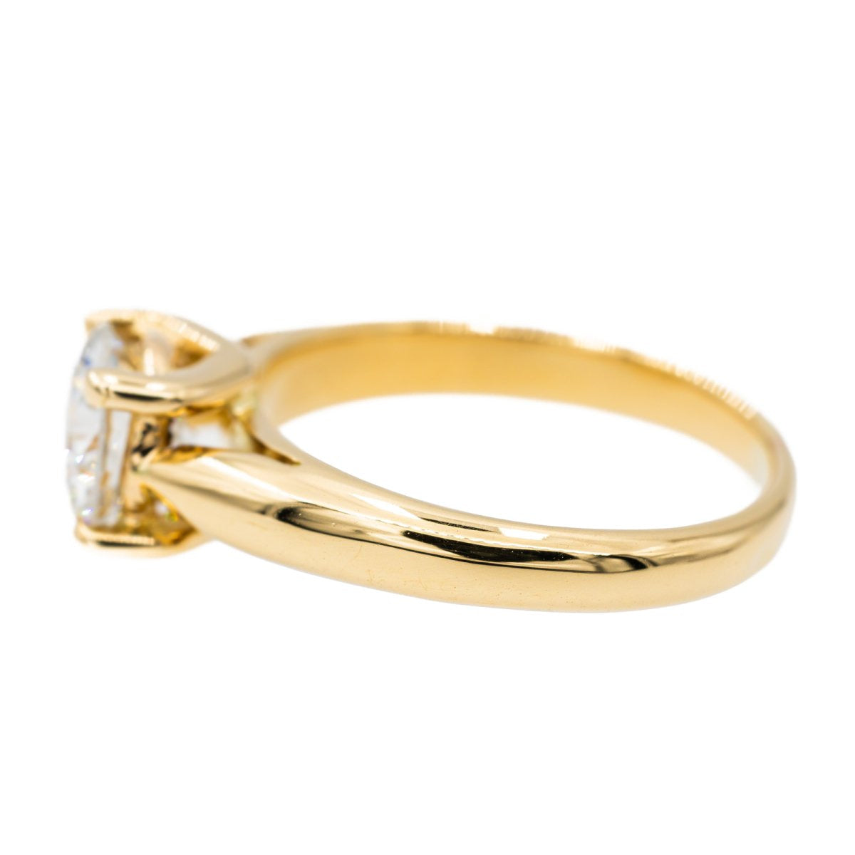 Bague solitaire en or jaune et diamant - Castafiore
