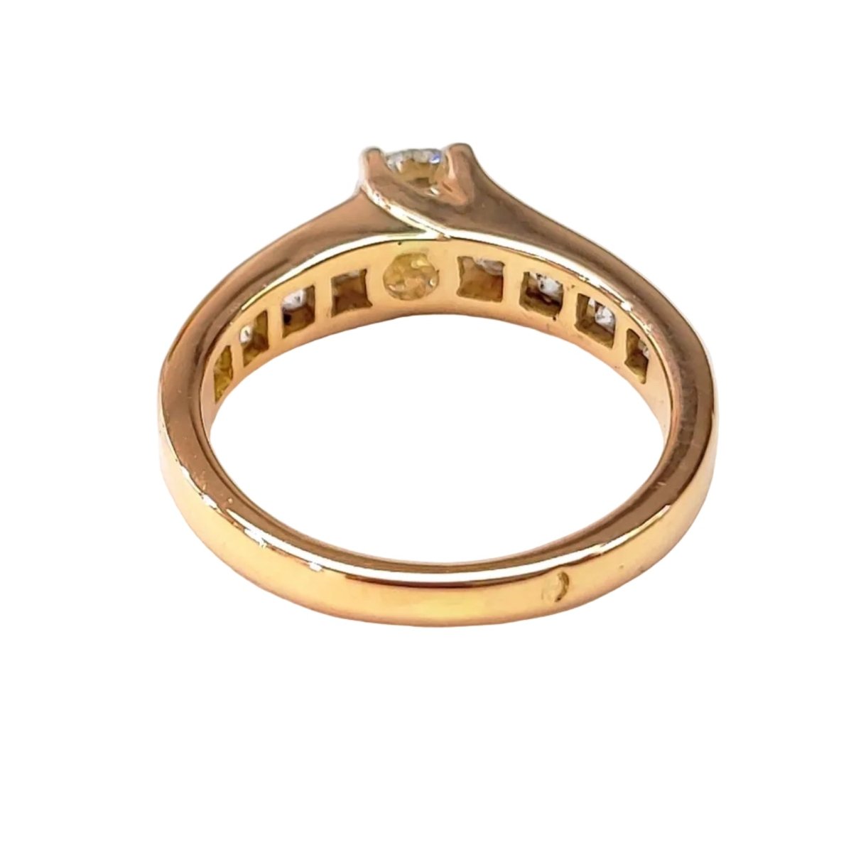Bague Solitaire en or jaune et diamants - Castafiore