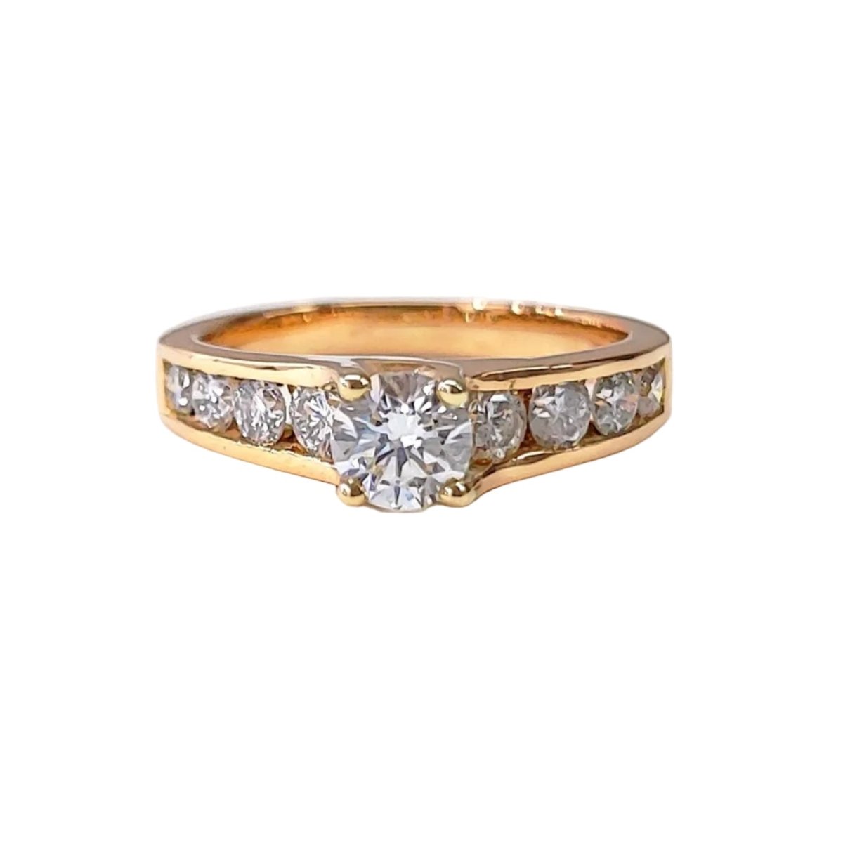 Bague Solitaire en or jaune et diamants - Castafiore