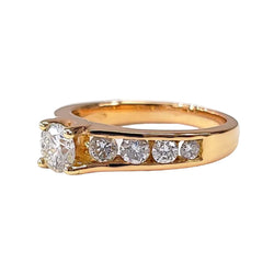 Bague Solitaire en or jaune et diamants - Castafiore