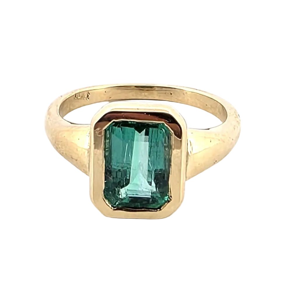 Bague Solitaire en or jaune et émeraude - Castafiore