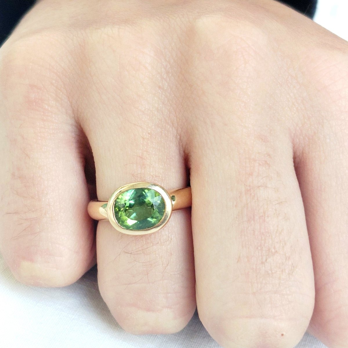 Bague Solitaire en or jaune et péridot - Castafiore