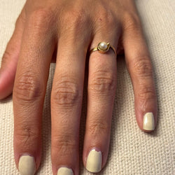 Bague Solitaire en or jaune et perle - Castafiore