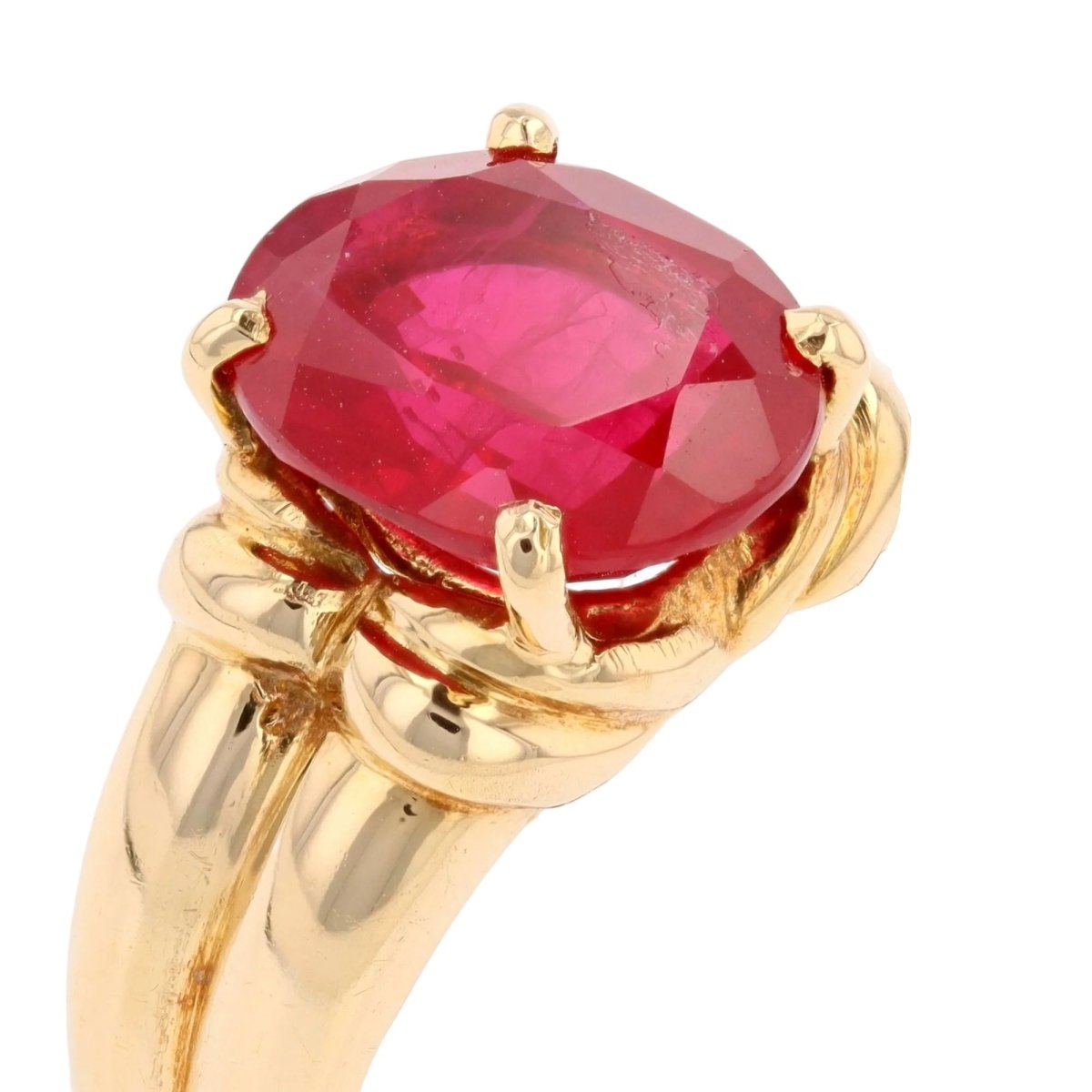 Bague Solitaire en or jaune et rubis - Castafiore