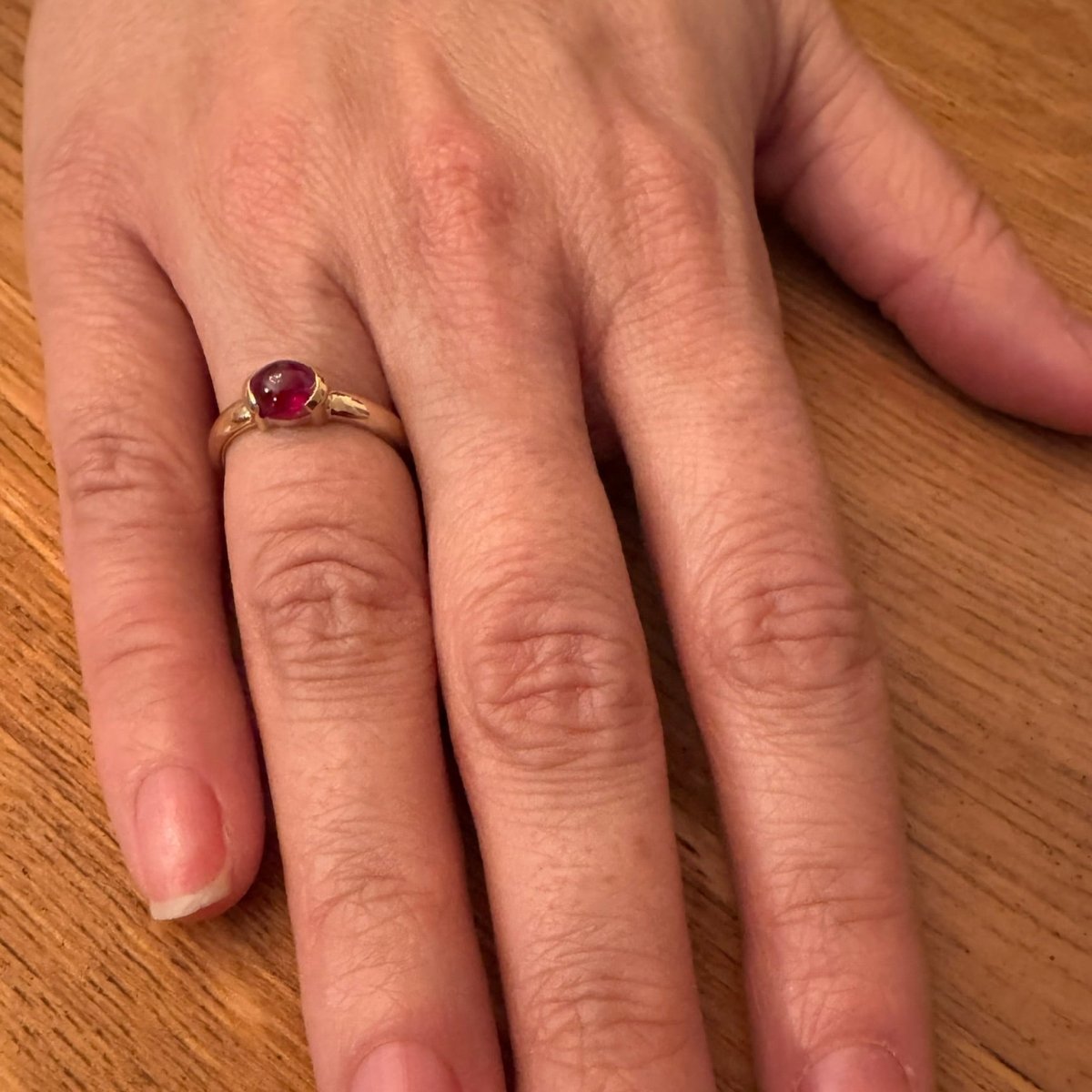 Bague Solitaire en or jaune et rubis - Castafiore