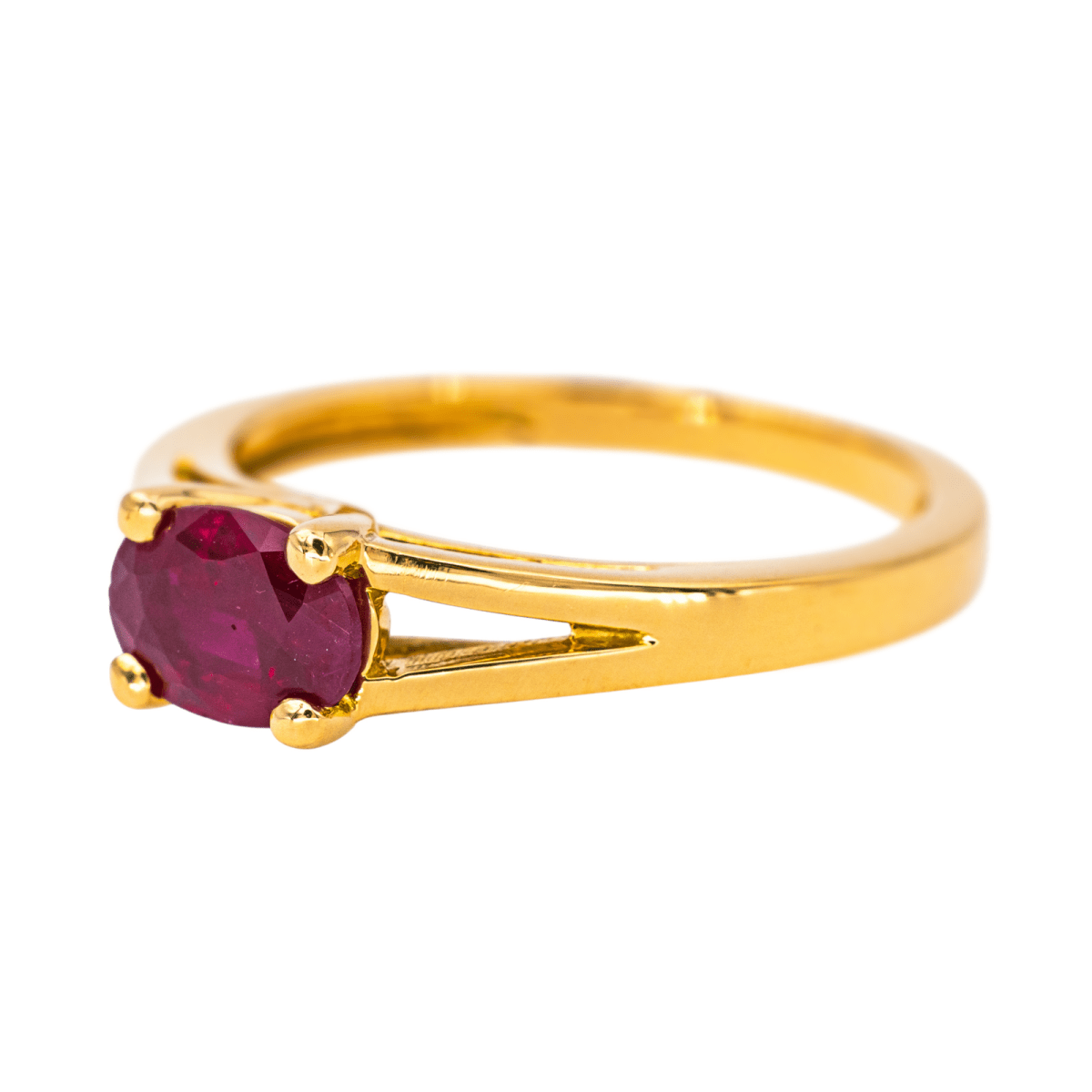Bague Solitaire en or jaune et rubis - Castafiore