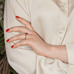 Bague Solitaire en or jaune et rubis - Castafiore