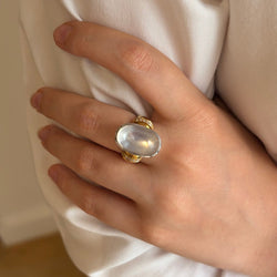 Bague Solitaire en or jaune, or blanc, pierre de lune et diamants - Castafiore