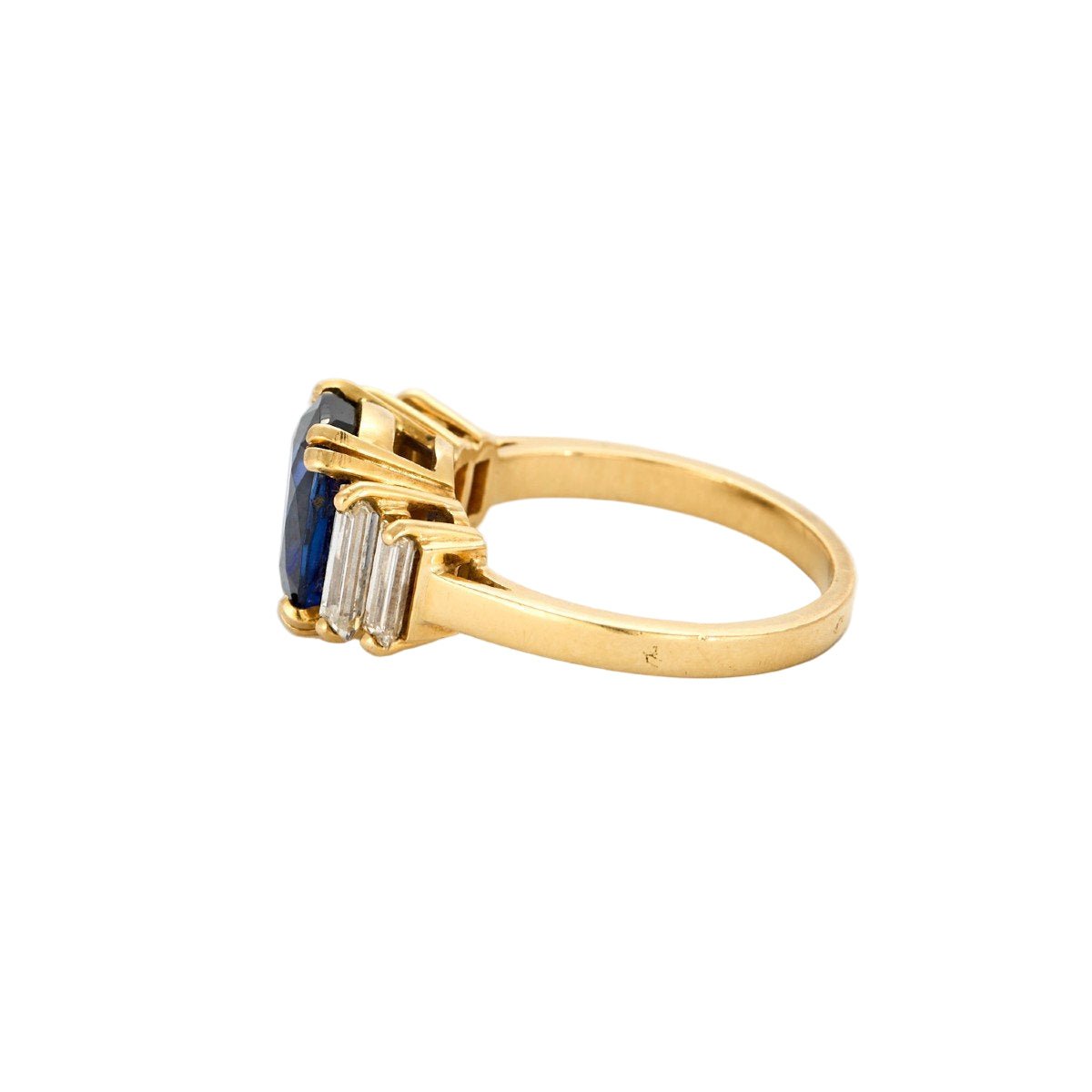 Bague Solitaire en or jaune, saphir, et diamants - Castafiore